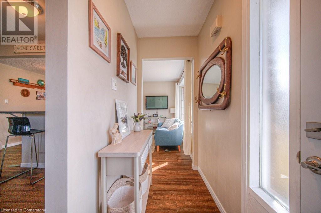 Property at 19 SEKURA Place image 5