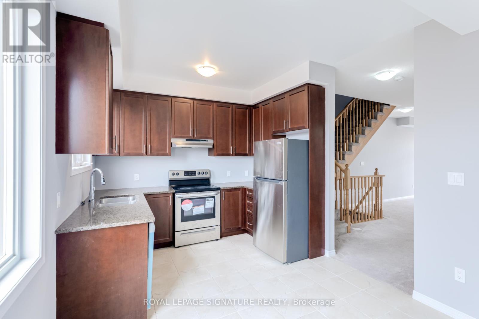 1464 Grand Prairie Path, Oshawa, Ontario  L1K 3G1 - Photo 23 - E12071374