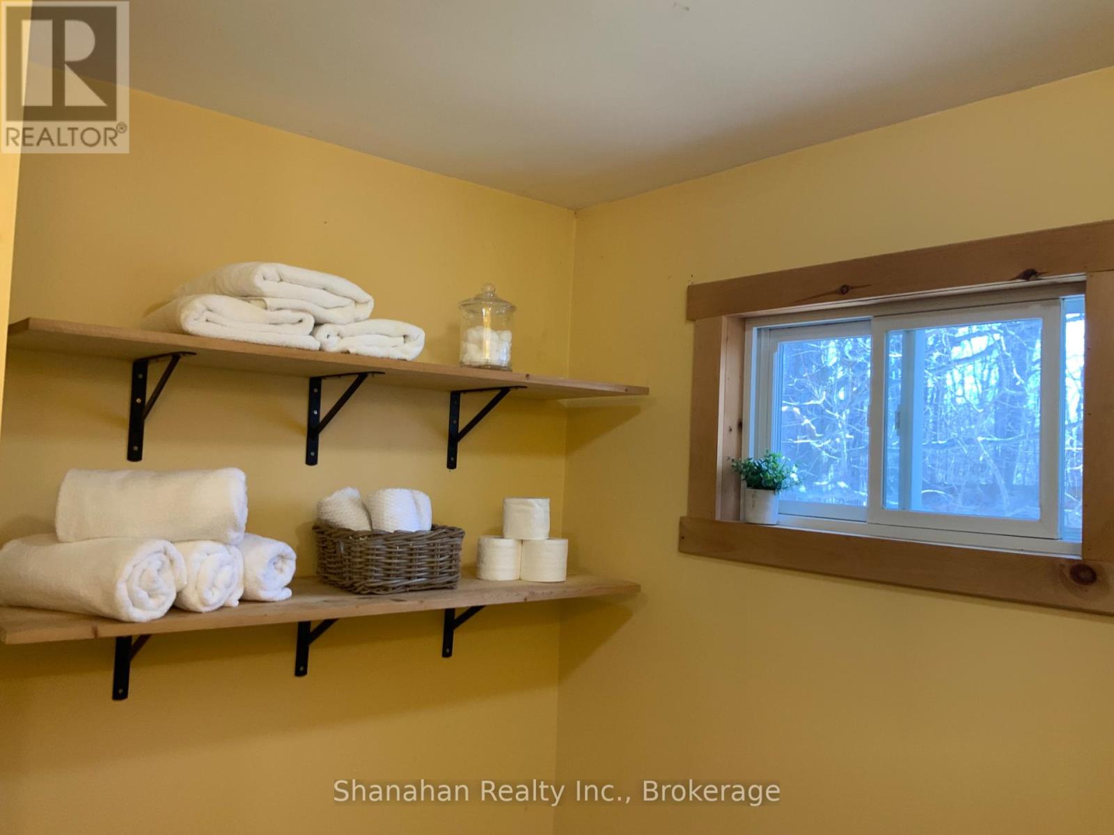 46 Maple Golf Crescent, Northern Bruce Peninsula, Ontario  N0H 2R0 - Photo 23 - X12055599