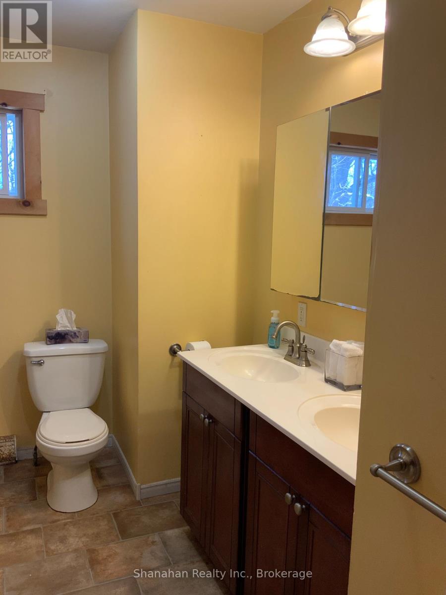 46 Maple Golf Crescent, Northern Bruce Peninsula, Ontario  N0H 2R0 - Photo 26 - X12055599