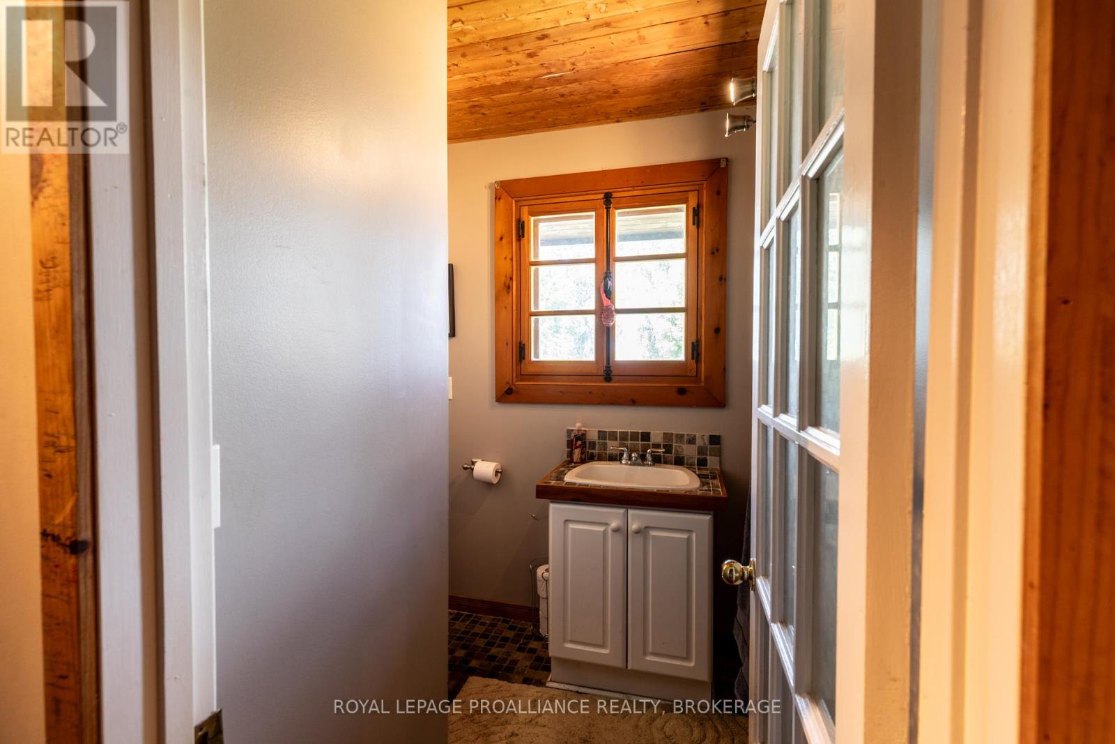 275 Carpenter Point Road, Frontenac Islands, Ontario  K0H 2Y0 - Photo 19 - X11939104