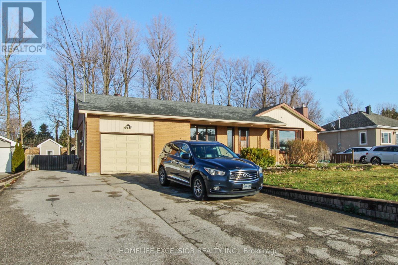 Property at 823 ESSA ROAD image 2