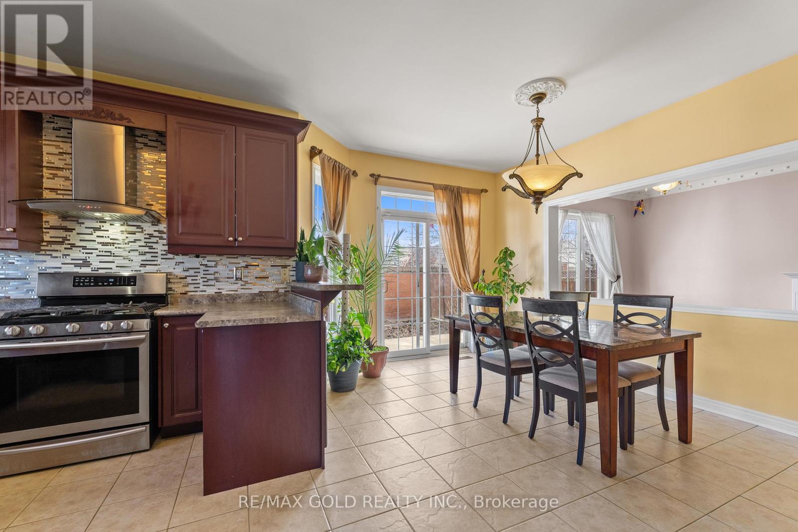 1 Ice Fields Road, Brampton (Sandringham-Wellington), Ontario  L6R 3G7 - Photo 18 - W12080441