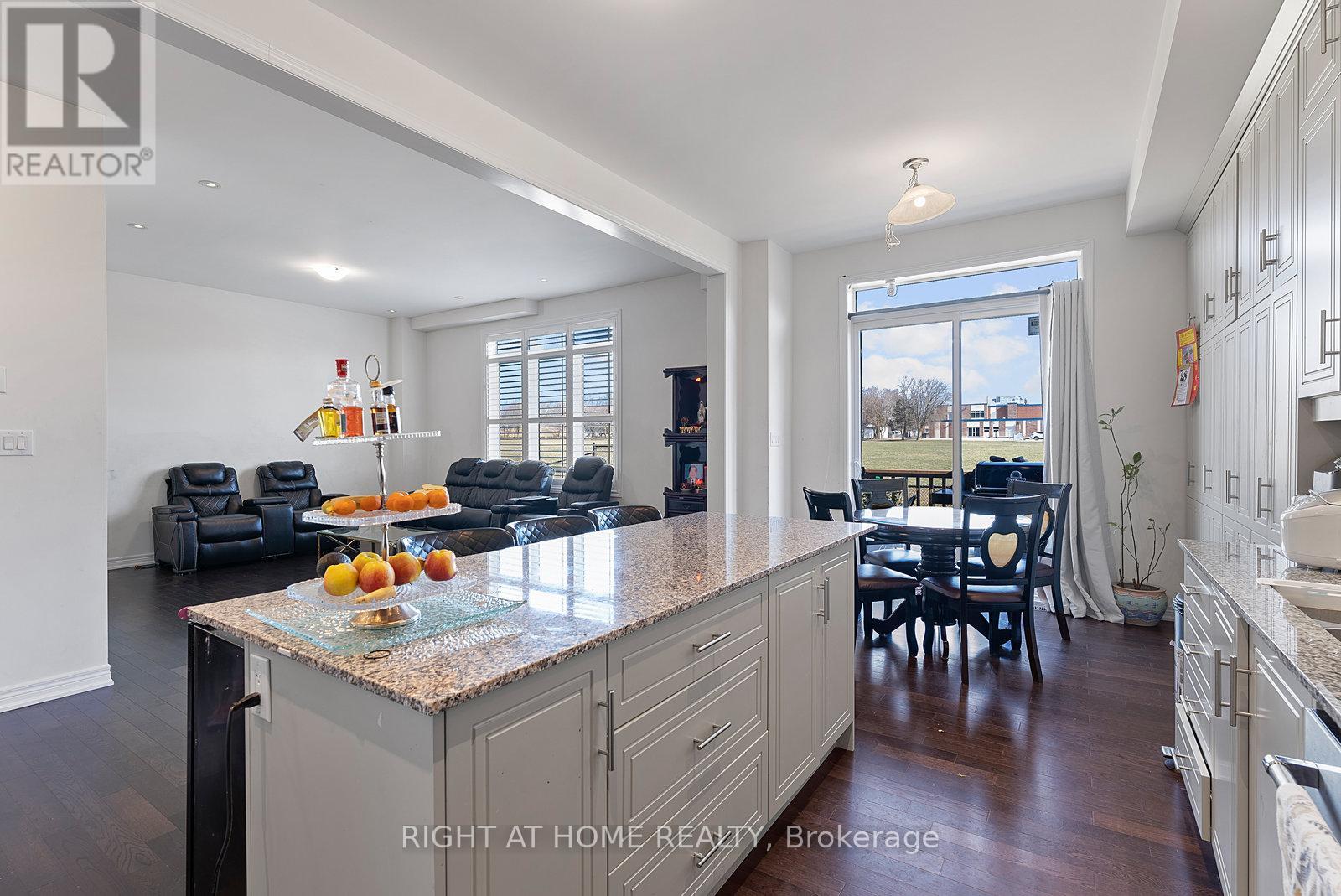 90 Spitfire Drive, Hamilton, Ontario  L0R 1W0 - Photo 13 - X12080447