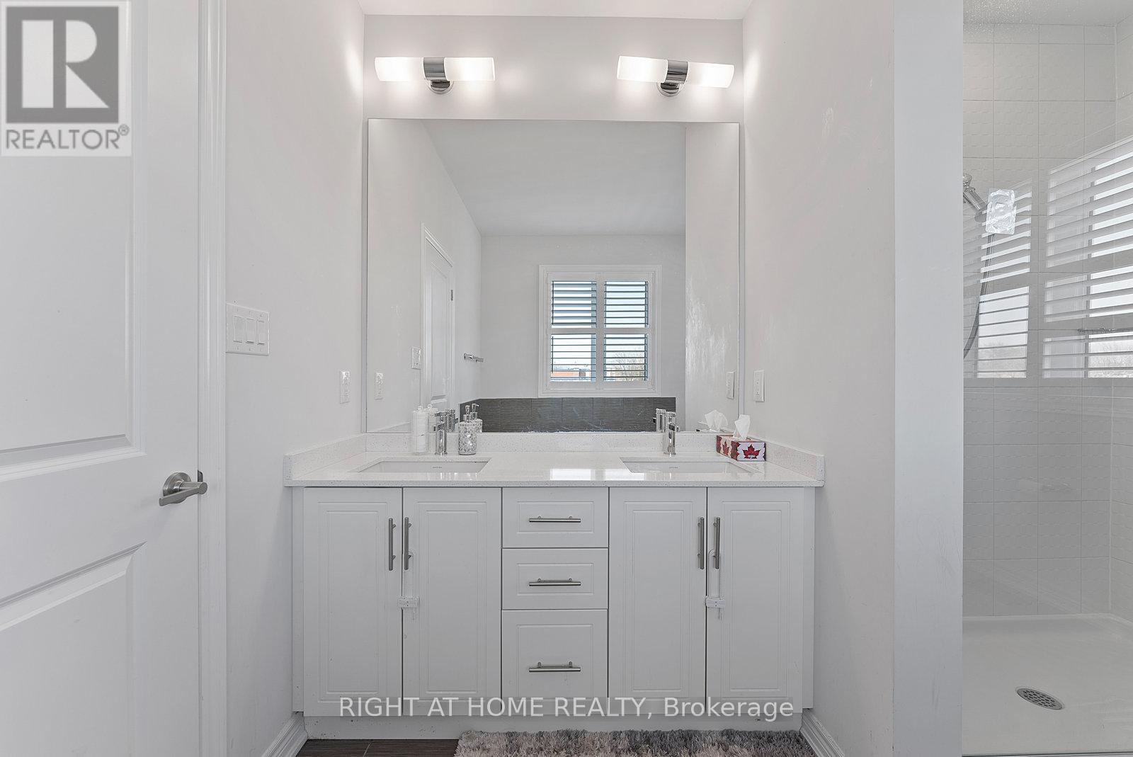 90 Spitfire Drive, Hamilton, Ontario  L0R 1W0 - Photo 25 - X12080447