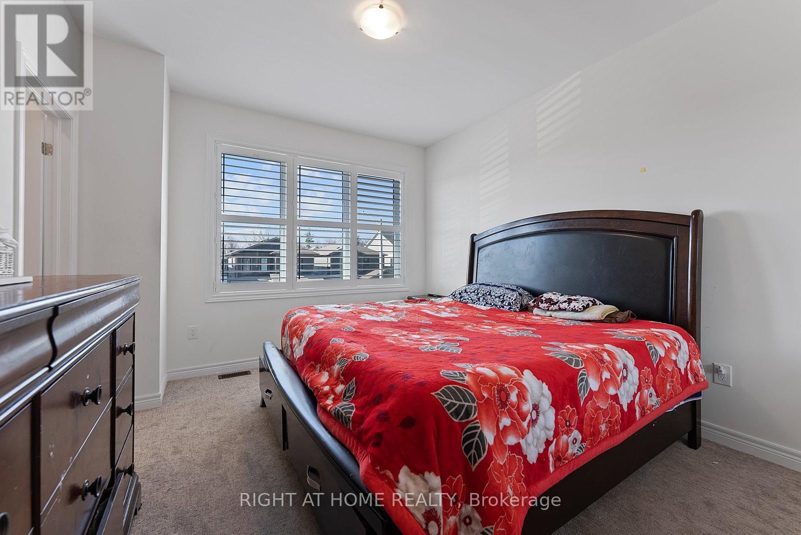 90 Spitfire Drive, Hamilton, Ontario  L0R 1W0 - Photo 26 - X12080447