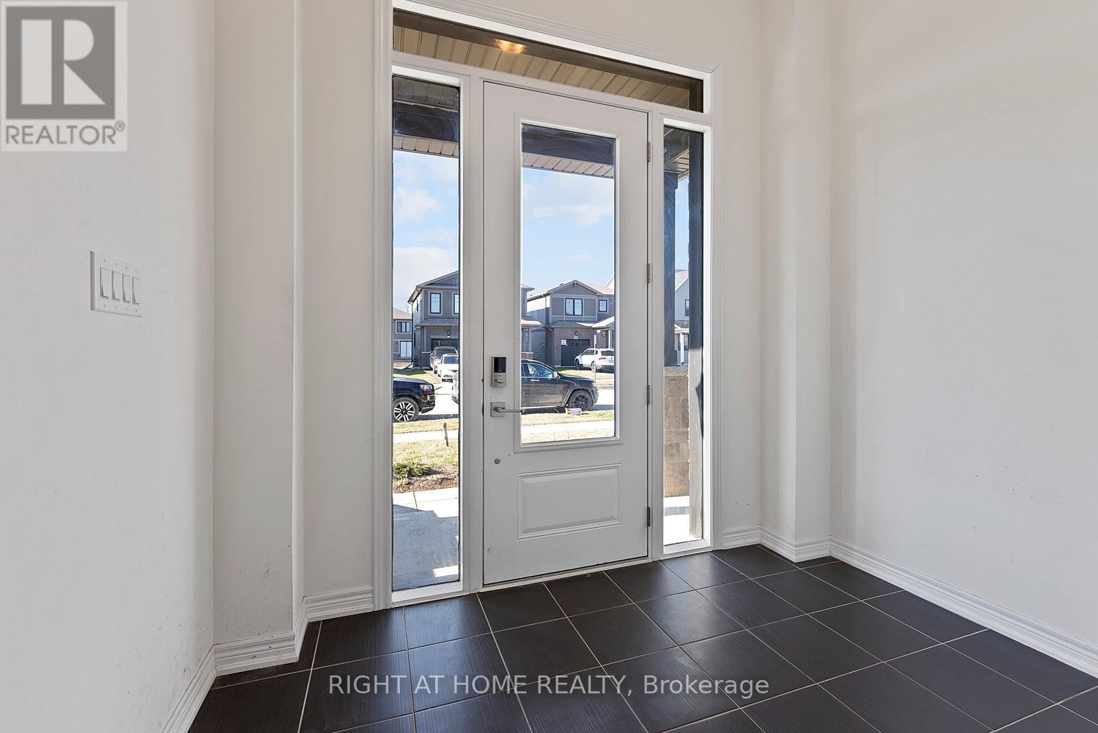Property at 90 SPITFIRE DRIVE image 3