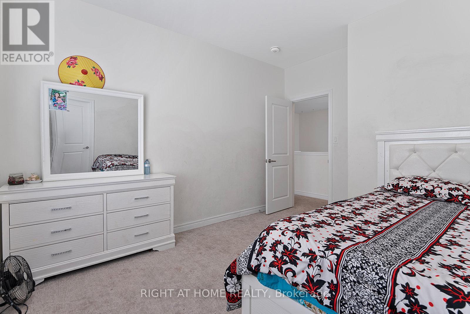 90 Spitfire Drive, Hamilton, Ontario  L0R 1W0 - Photo 31 - X12080447
