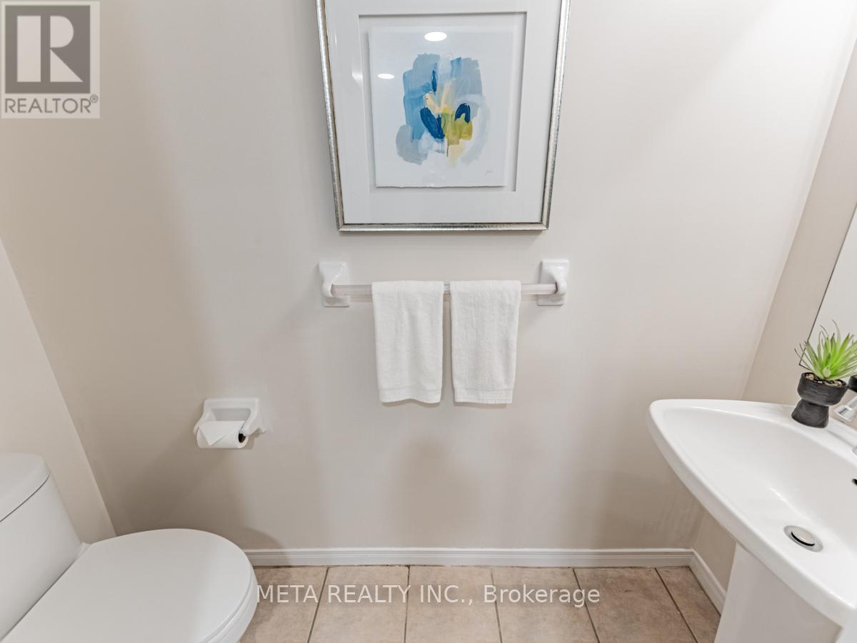 D9 - 108 Finch Avenue W, Toronto (Newtonbrook West), Ontario  M2N 6W6 - Photo 17 - C12080481