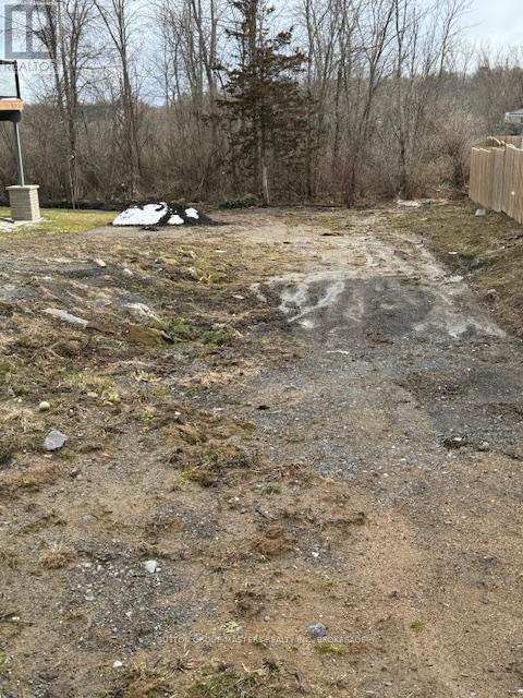 1475 Berkshire Drive, Kingston, Ontario  K7P 0S7 - Photo 3 - X12079209