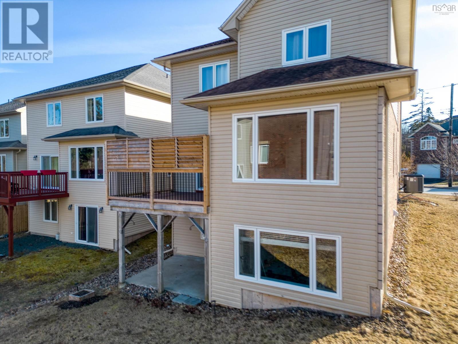 Property at 75 Windridge Lane image 2
