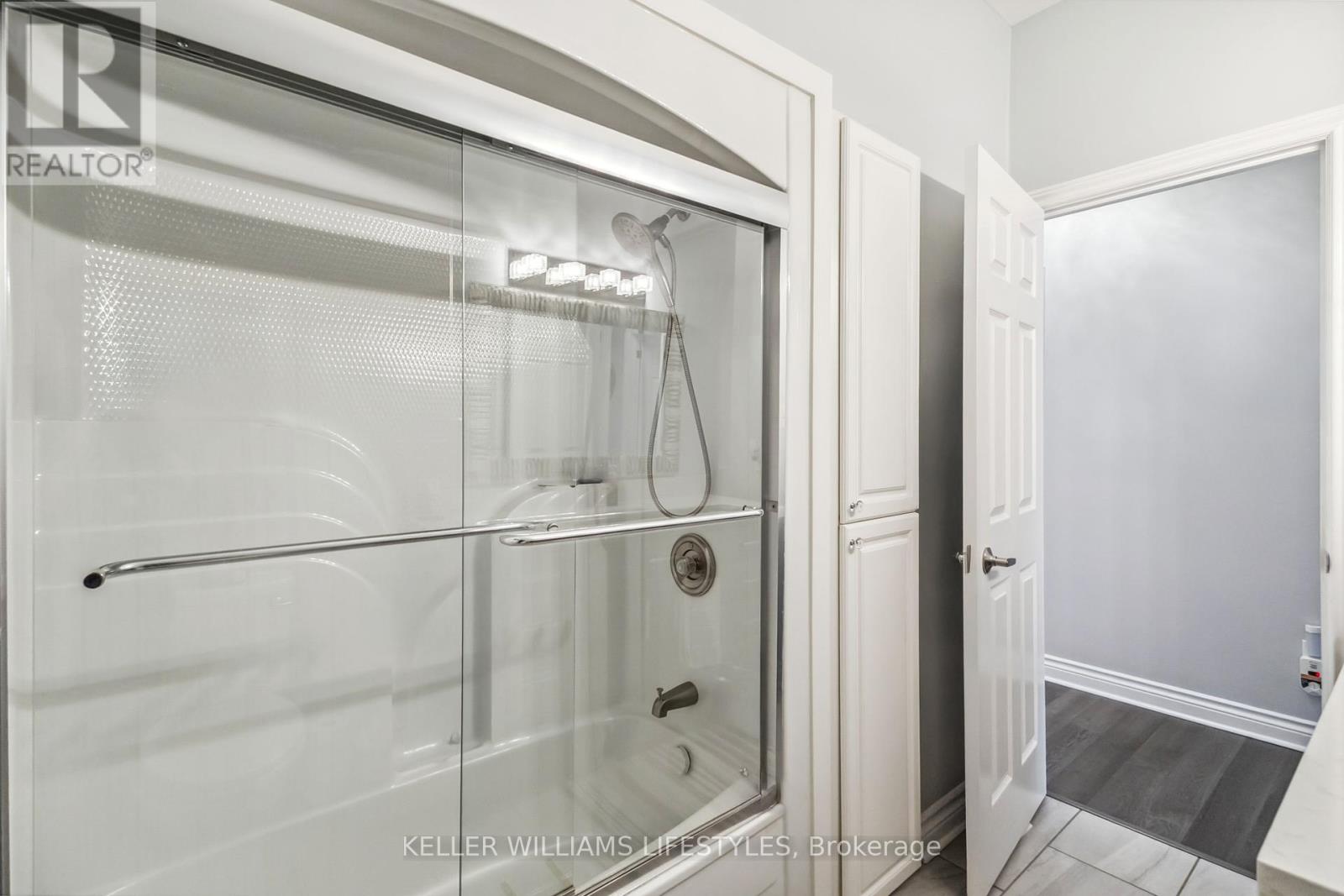 87 Sir James Court, Middlesex Centre (Arva), Ontario  N0M 1C0 - Photo 24 - X12080495