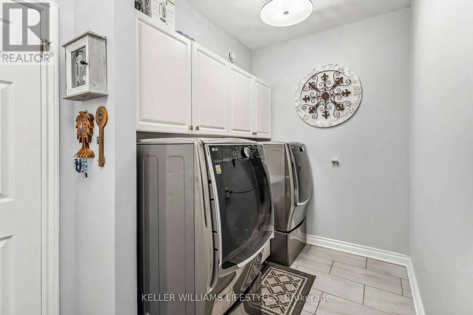 87 Sir James Court, Middlesex Centre (Arva), Ontario  N0M 1C0 - Photo 33 - X12080495