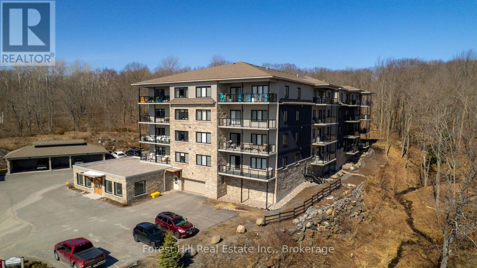 204 - 11b Salt Dock Road, Parry Sound, Ontario  P2A 3B6 - Photo 2 - X12080557