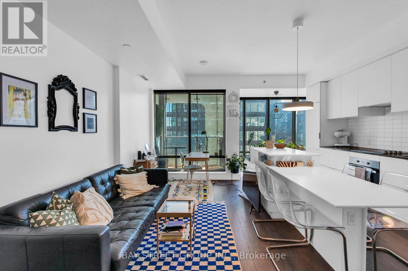 1704 - 5 St Joseph Street, Toronto, Ontario  M4Y 1W8 - Photo 10 - C12080550