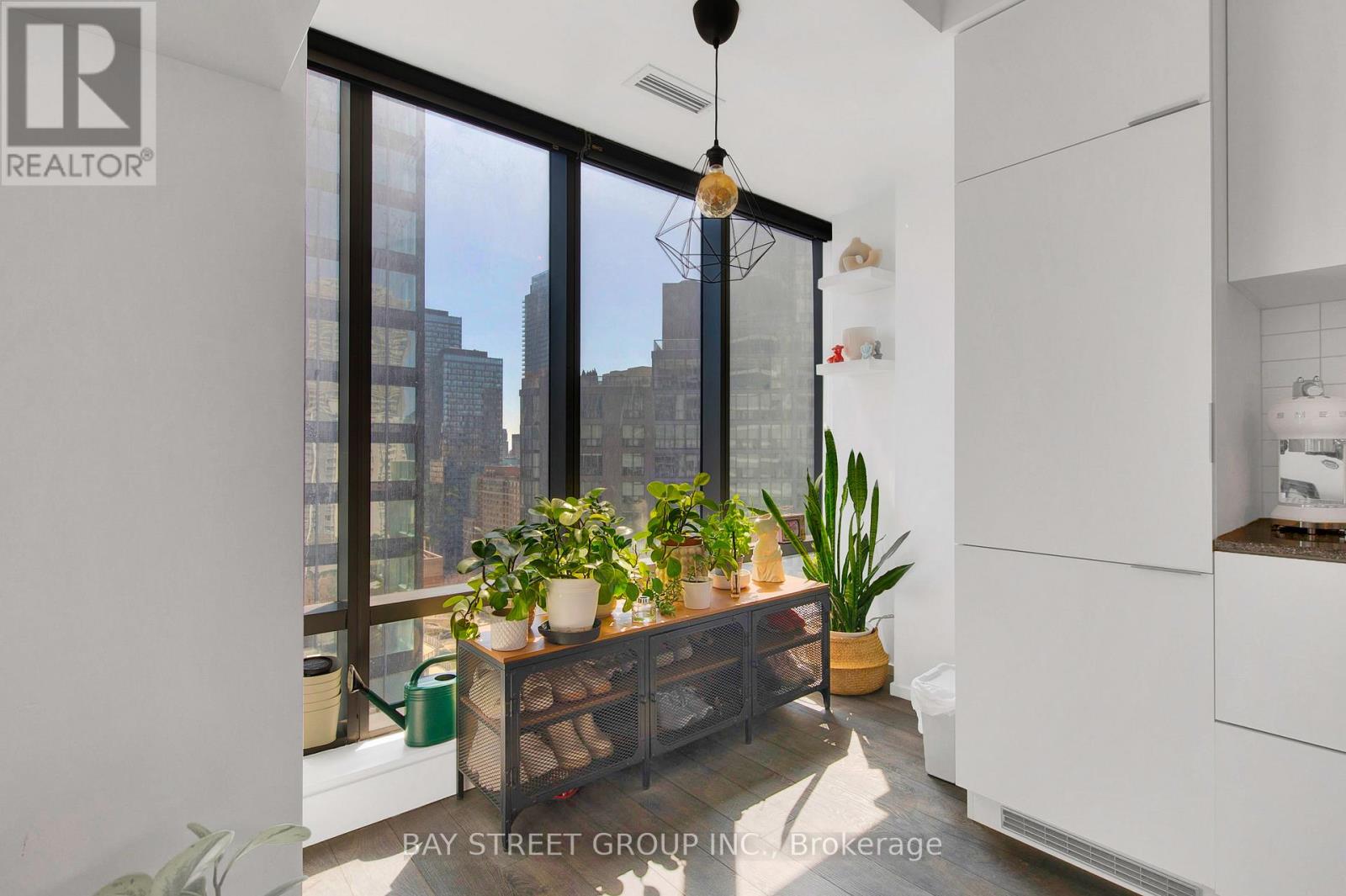 1704 - 5 St Joseph Street, Toronto, Ontario  M4Y 1W8 - Photo 14 - C12080550
