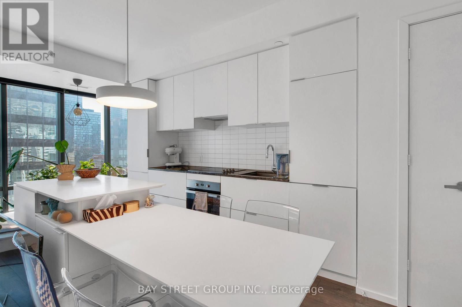 1704 - 5 St Joseph Street, Toronto, Ontario  M4Y 1W8 - Photo 16 - C12080550