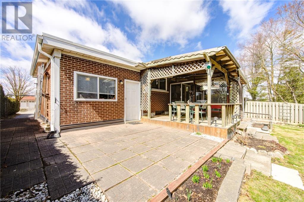 53 Kingswood Drive, Kitchener, Ontario  N2E 1A9 - Photo 17 - 40716591