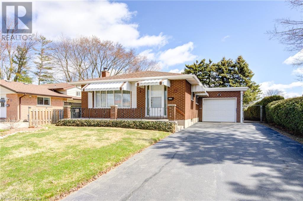 Property at 53 KINGSWOOD Drive image 1