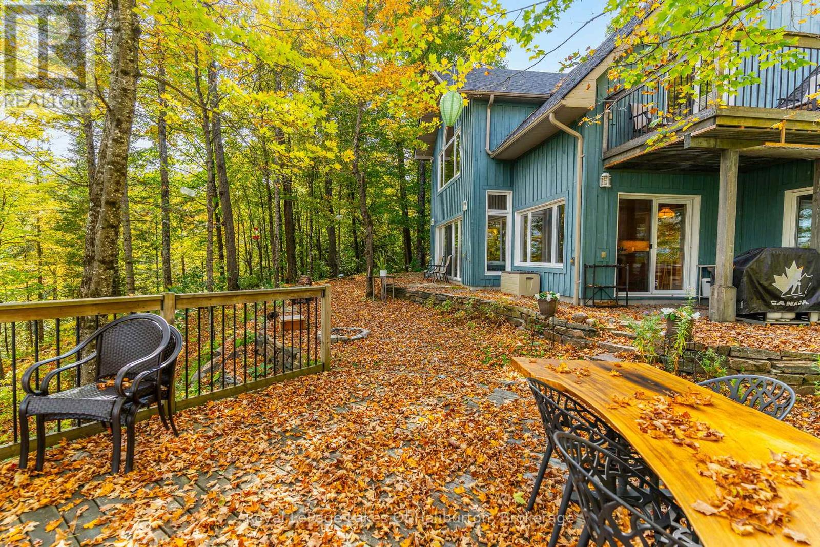 48 Russell Drive, Trent Lakes, Ontario  K0M 2A0 - Photo 2 - X12075615