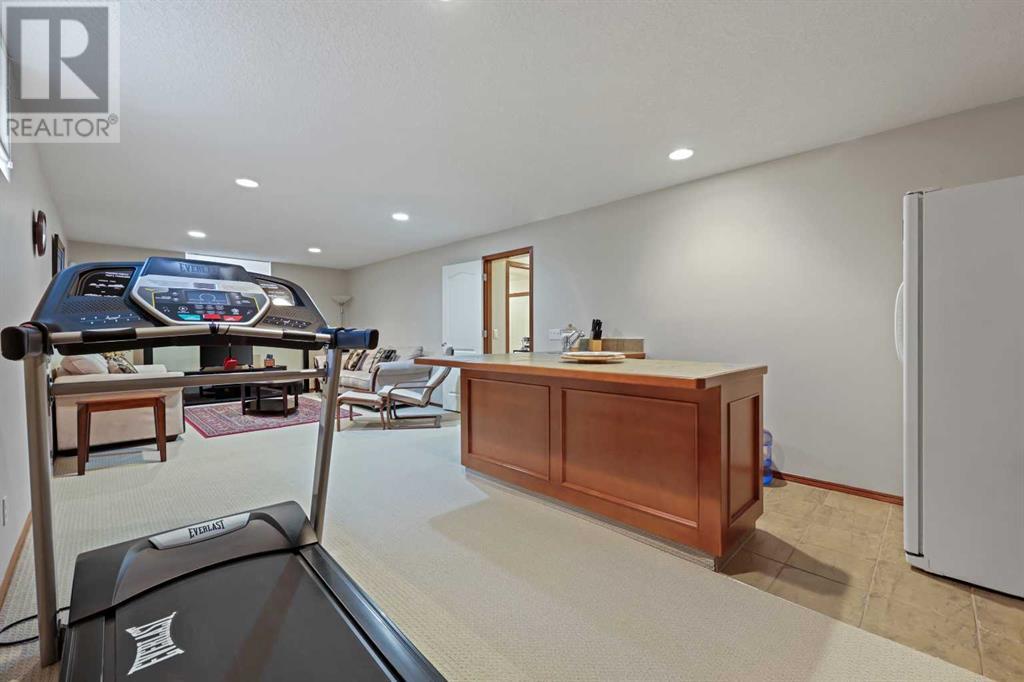 614 Rocky Ridge View Nw, Calgary, Alberta  T3G 5C2 - Photo 40 - A2203738