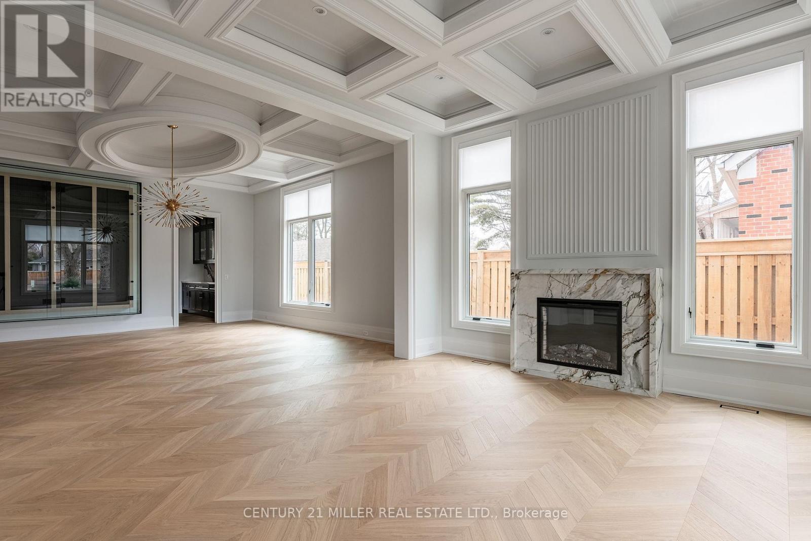 Property at 556 FOURTH LINE image 4