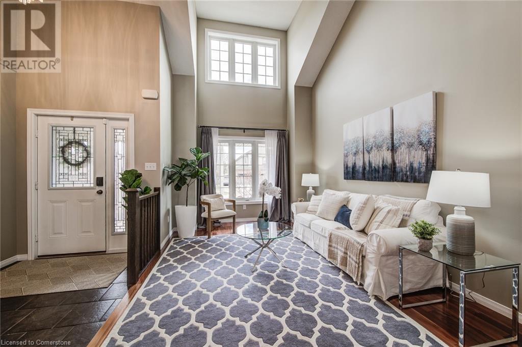 Property at 34 LA SALLE Street image 3