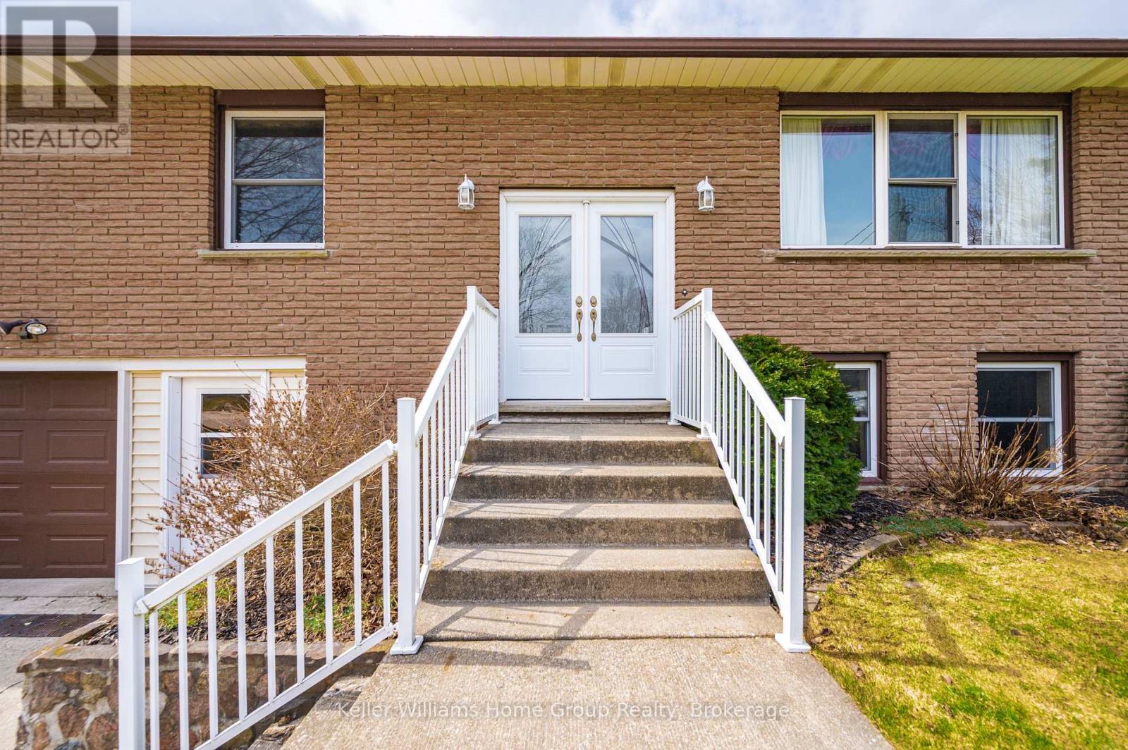 60 Brownlee Street S, South Bruce, Ontario  N0G 2S0 - Photo 7 - X12080568