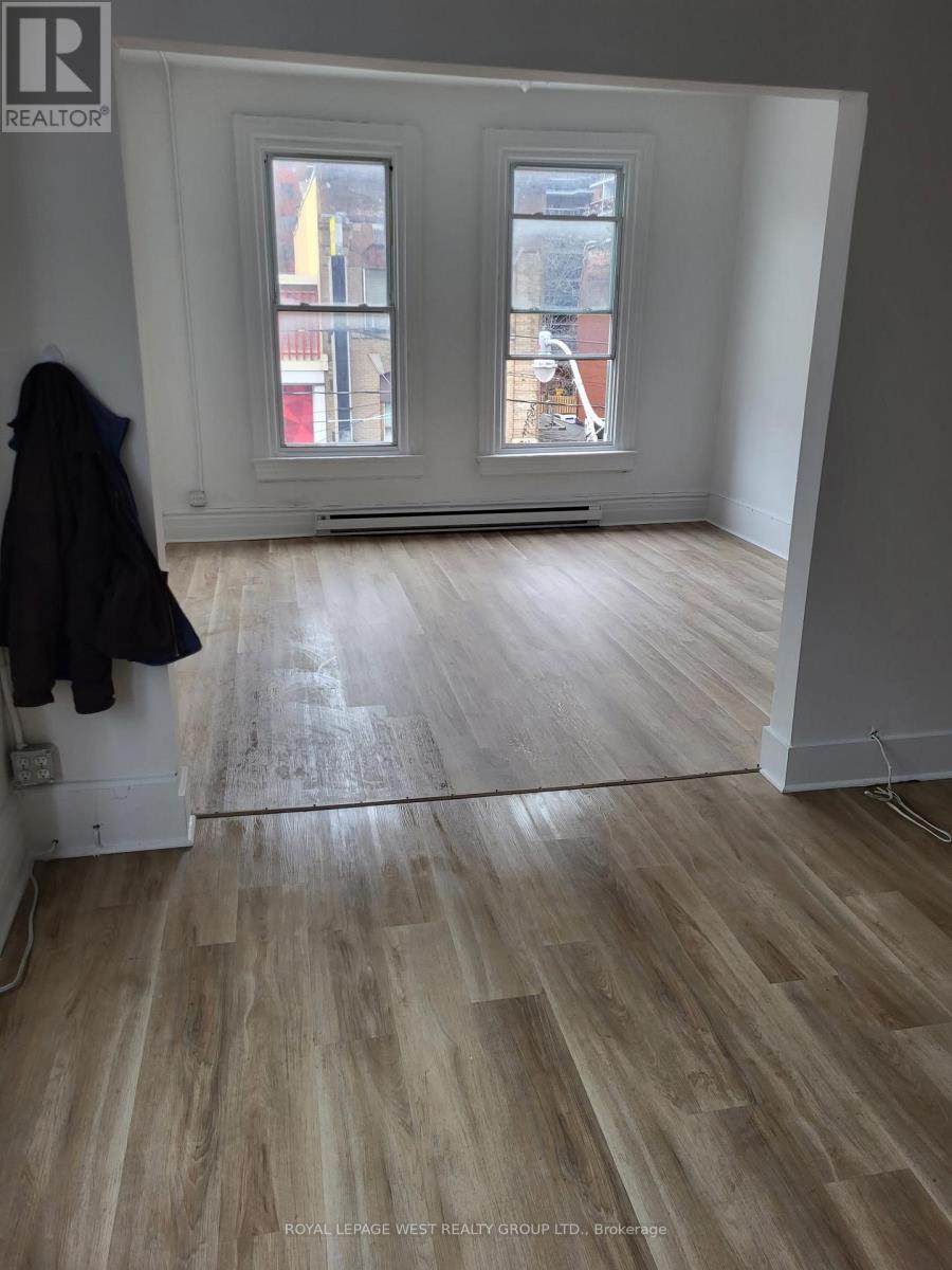 71 Duncan Street, Toronto (Waterfront Communities), Ontario  M5V 1Z4 - Photo 3 - C12080560