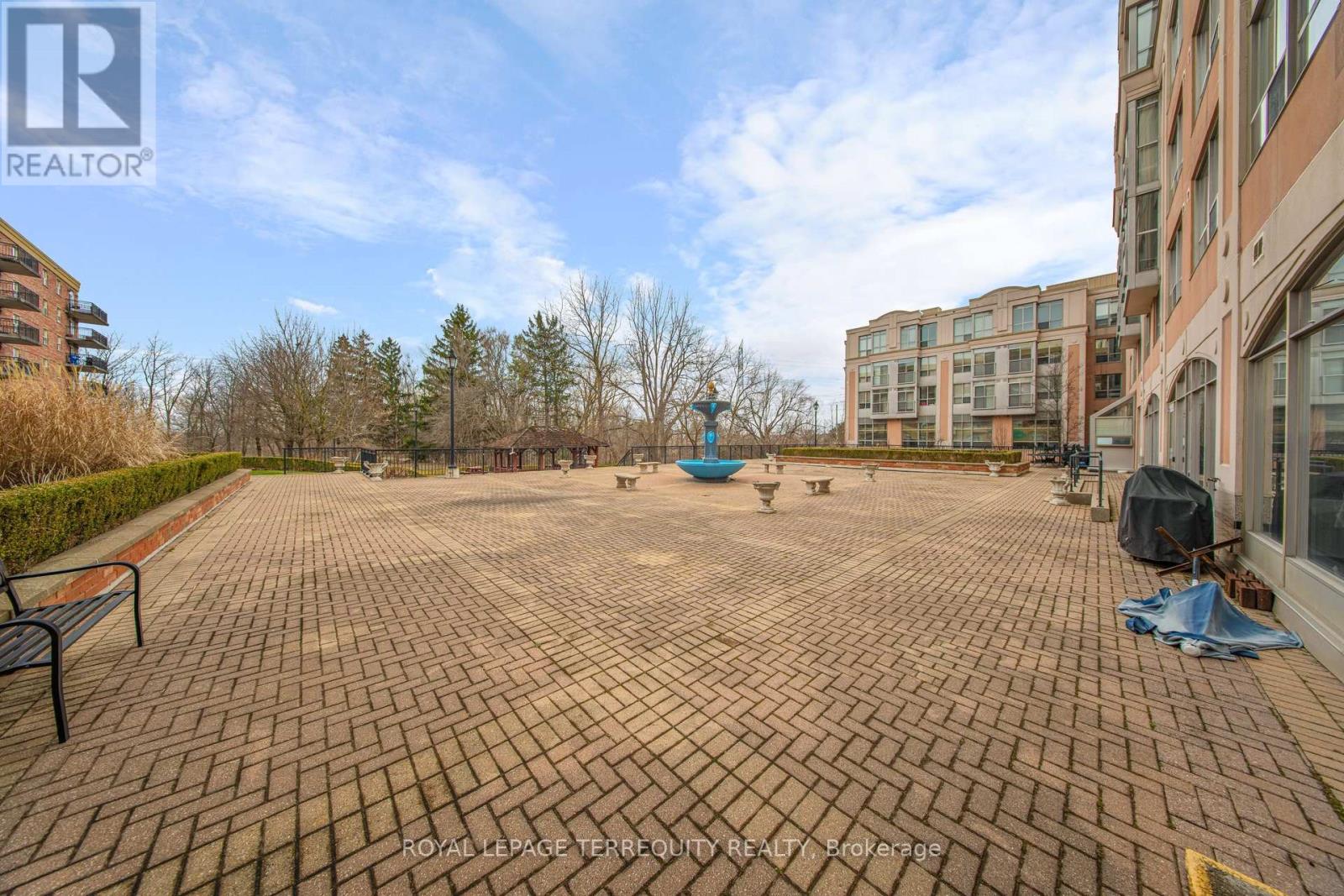 Property at 615 - 7373 MARTIN GROVE ROAD image 4