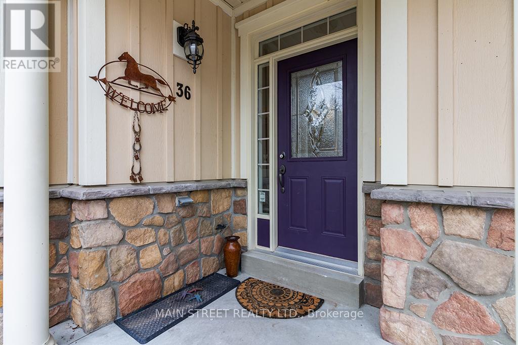 Property at 36 SAVANNAH CRESCENT image 3