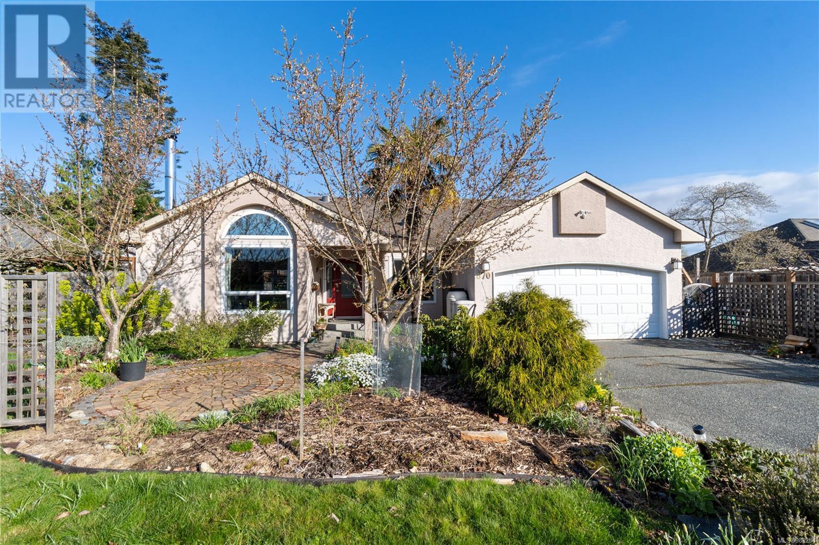 Property at 870 Marsh Pl image 1