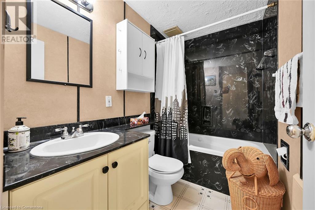 25 Britten Close Unit# A11, Hamilton, Ontario  L9C 4J8 - Photo 23 - 40701622