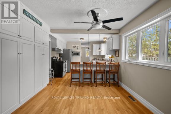 21 Sherwood Crescent, South Huron (Exeter), Ontario  N0M 1S1 - Photo 14 - X12073162