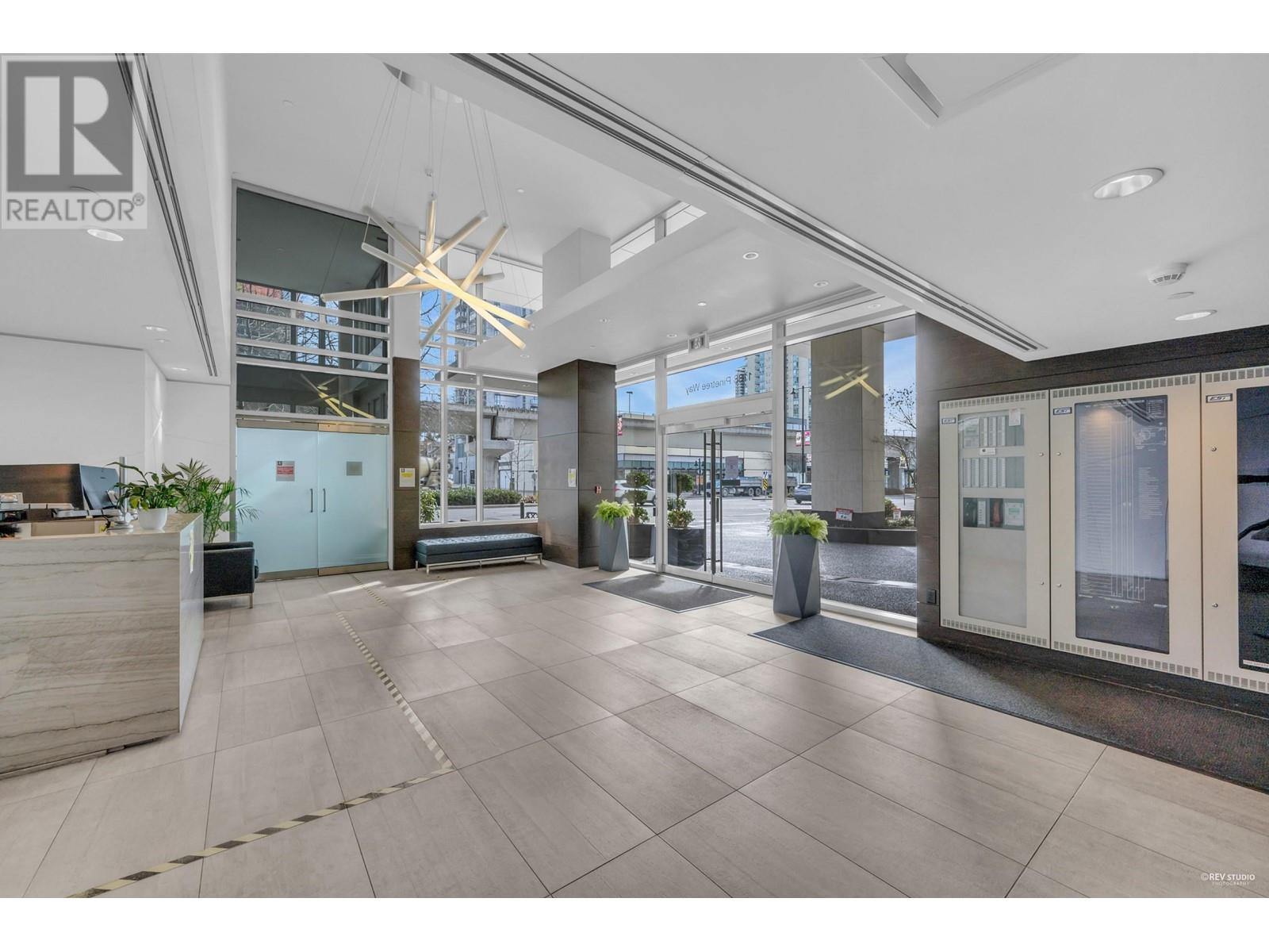 1703 1188 Pinetree Way, Coquitlam, British Columbia  V3B 0K9 - Photo 27 - R2989741