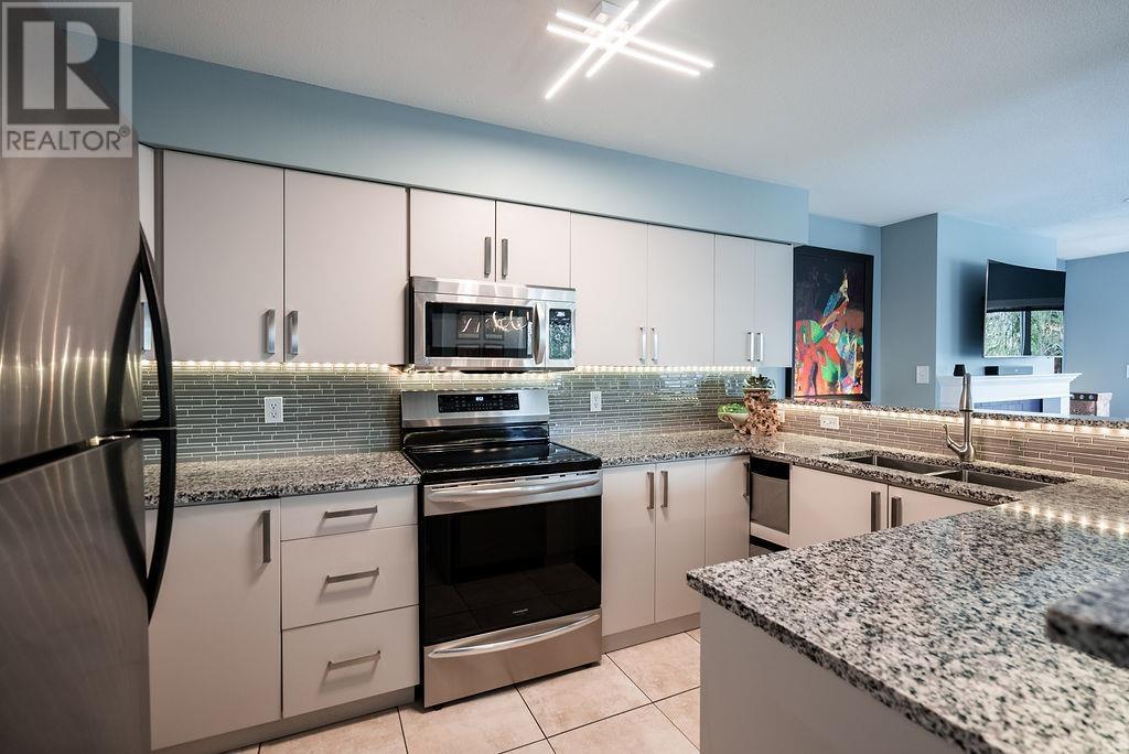 305 668 W 16 Avenue, Vancouver, British Columbia  V5Z 1S6 - Photo 5 - R2989752