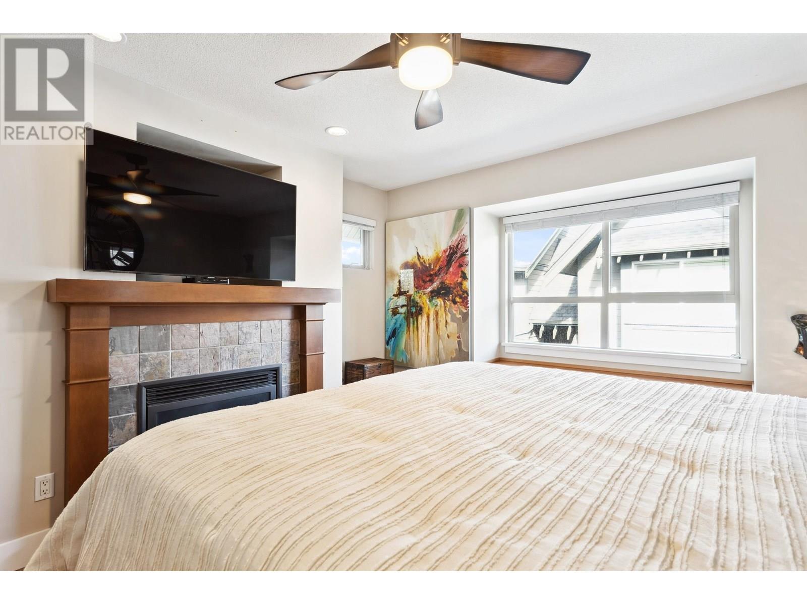247 Furness Street, New Westminster, British Columbia  V3M 0B4 - Photo 15 - R2989754