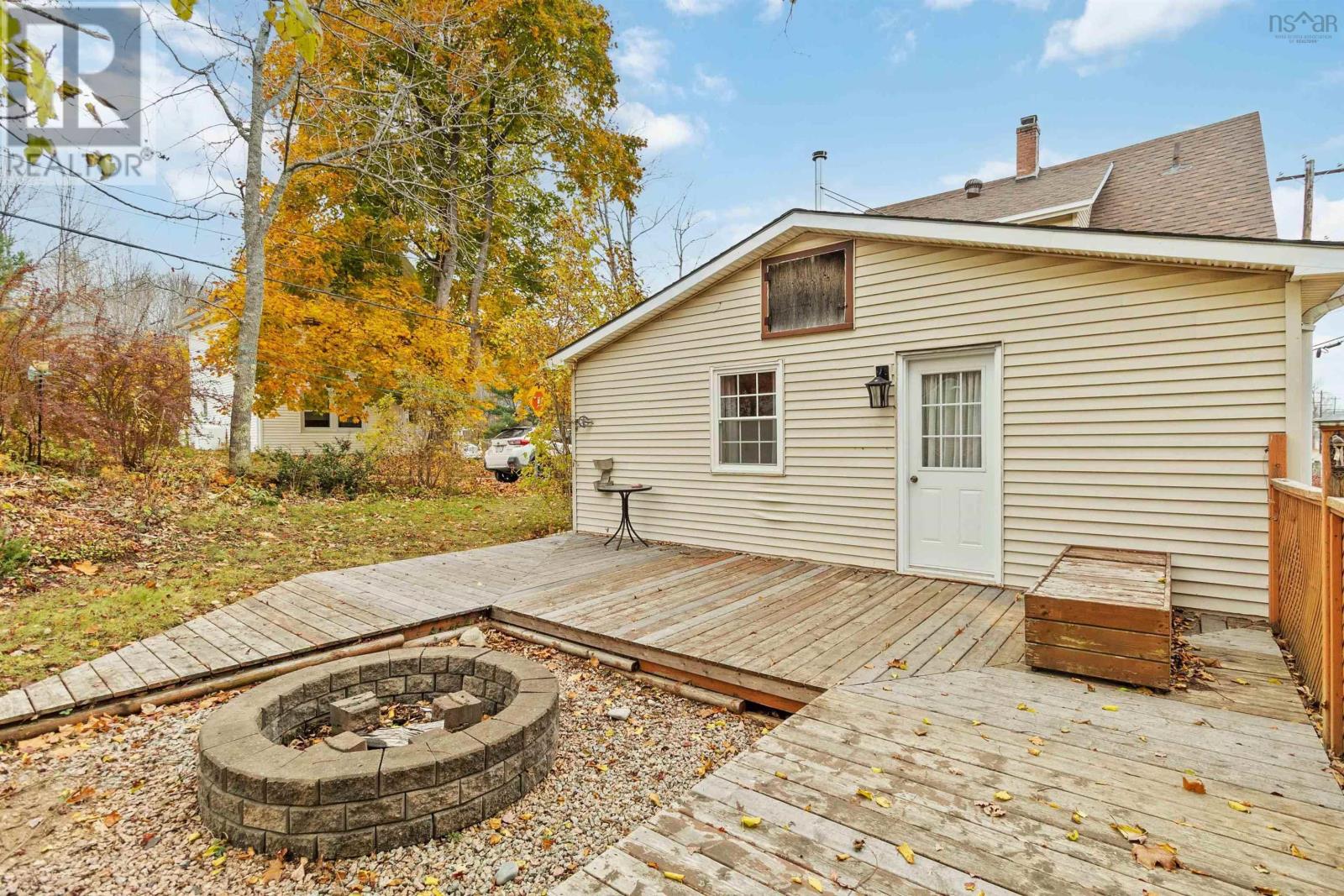 224 Victoria Road, Bridgewater, Nova Scotia  B4V 2P1 - Photo 32 - 202507731