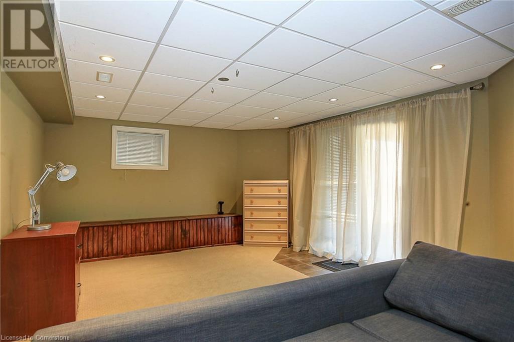 573 Robert Ferrie Drive, Kitchener, Ontario  N2P 2T8 - Photo 24 - 40716000
