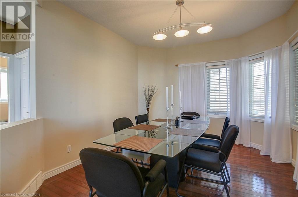 573 Robert Ferrie Drive, Kitchener, Ontario  N2P 2T8 - Photo 8 - 40716000
