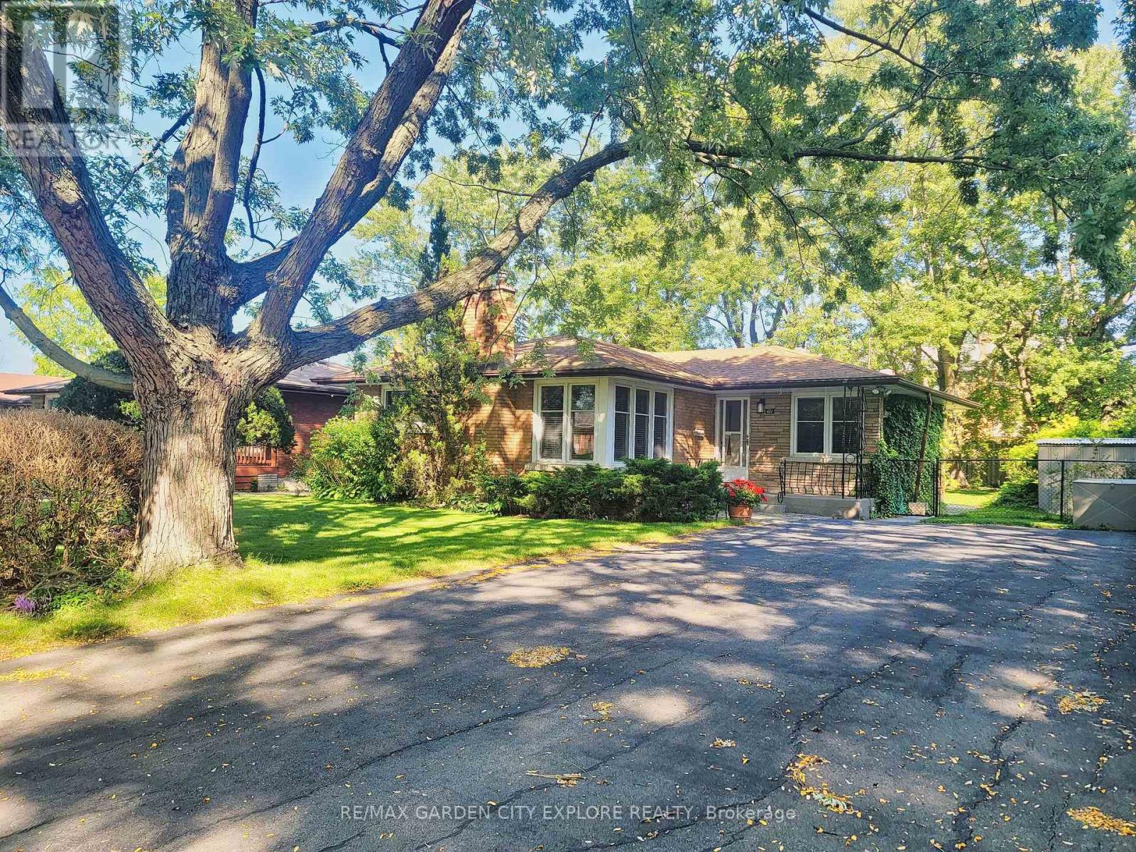 Property at 101 MASTERSON DRIVE image 4