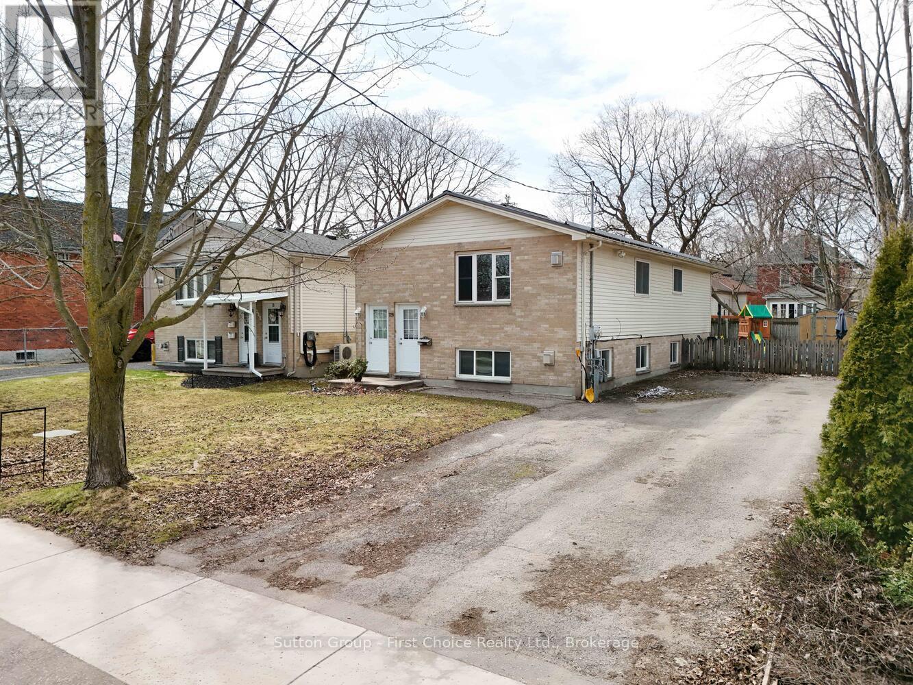 Property at 228 QUEEN STREET image 3