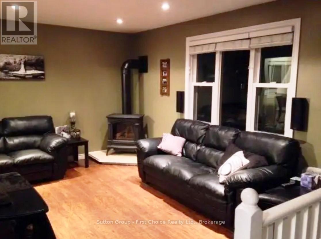 228 Queen Street, Stratford, Ontario  N5A 4P1 - Photo 6 - X11932770