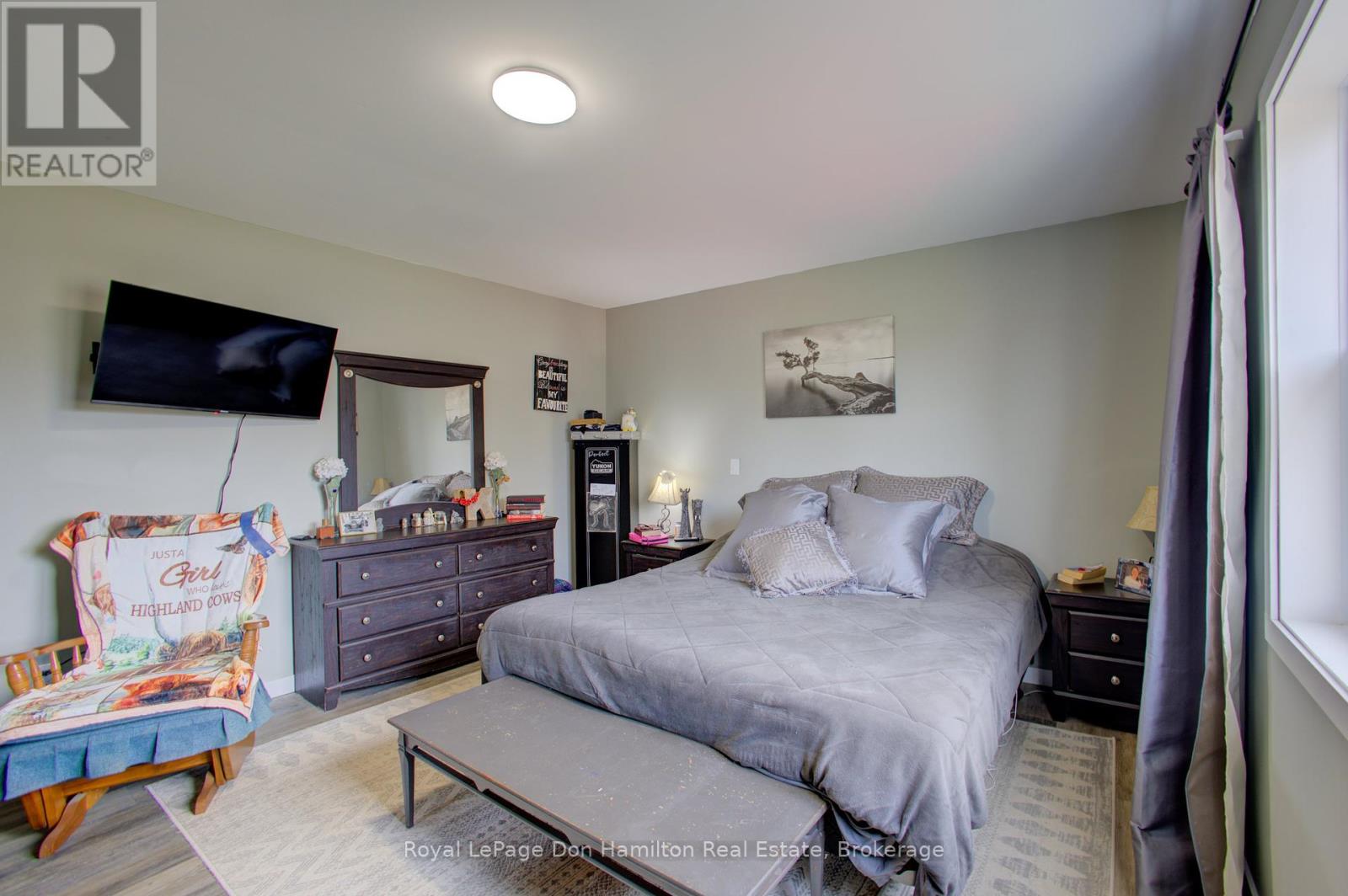336 Turnberry Street, North Huron, Ontario  N0G 2W0 - Photo 20 - X12080959