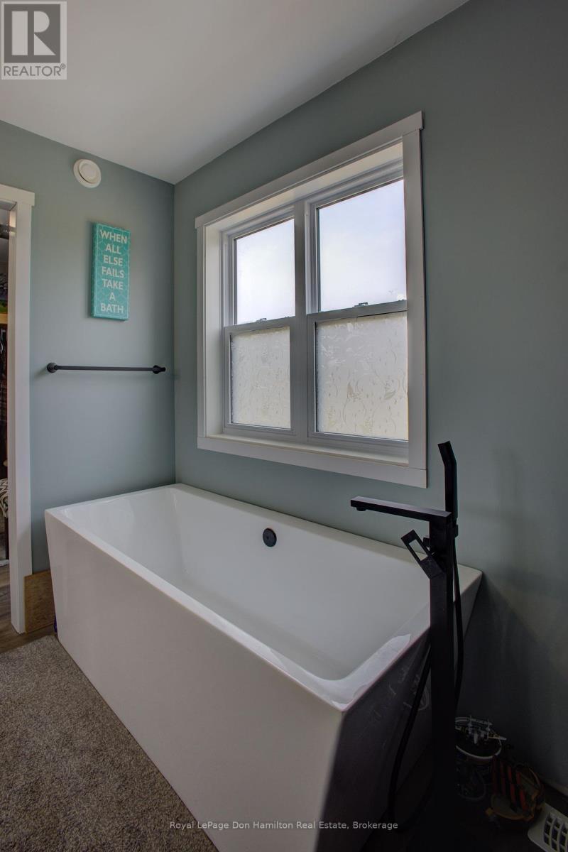 336 Turnberry Street, North Huron, Ontario  N0G 2W0 - Photo 22 - X12080959