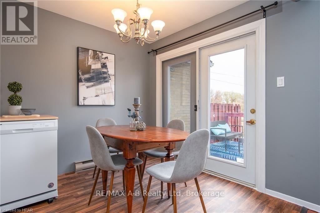 26 Dickens Place, Stratford, Ontario  N5A 7G1 - Photo 17 - X12080962