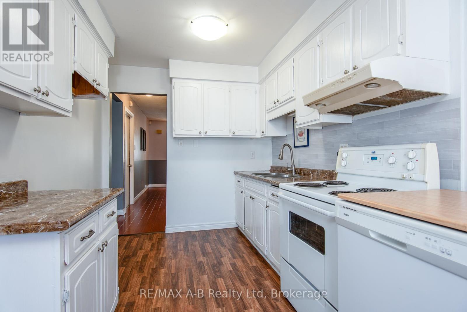26 Dickens Place, Stratford, Ontario  N5A 7G1 - Photo 23 - X12080962