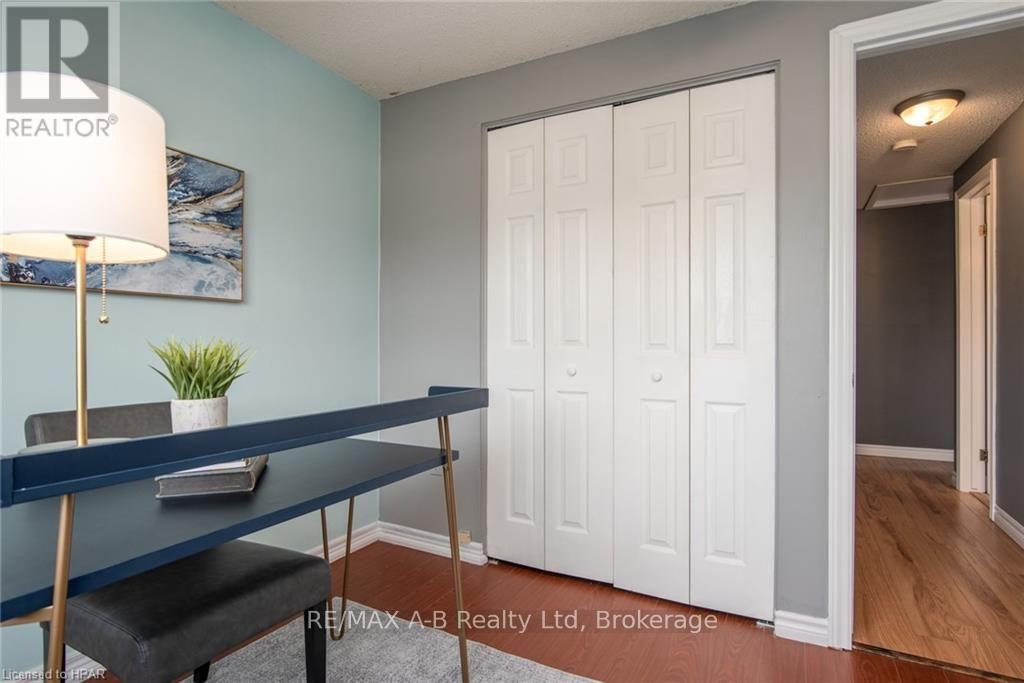 26 Dickens Place, Stratford, Ontario  N5A 7G1 - Photo 33 - X12080962