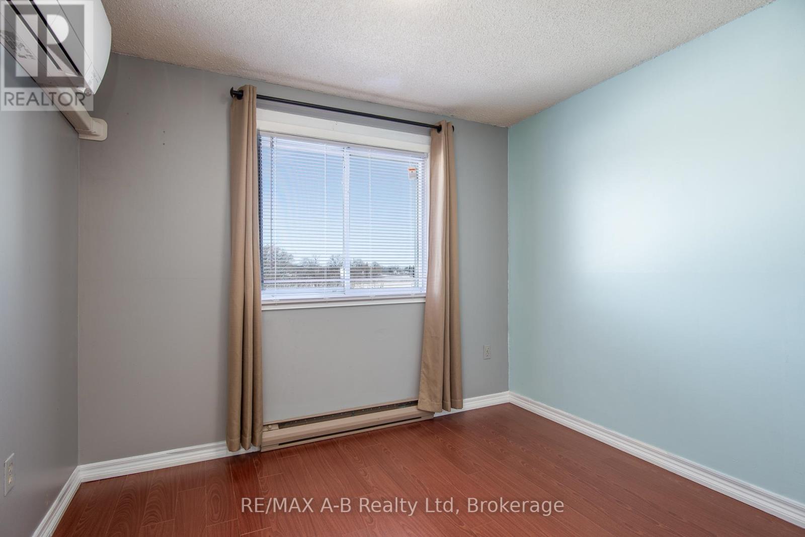 26 Dickens Place, Stratford, Ontario  N5A 7G1 - Photo 35 - X12080962
