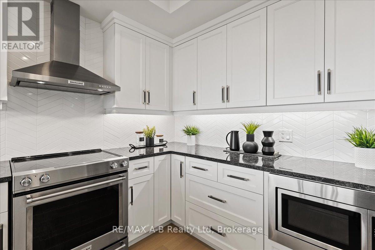 1305 - 71 Wyndham Street S, Guelph, Ontario  N1E 5R3 - Photo 11 - X12080970